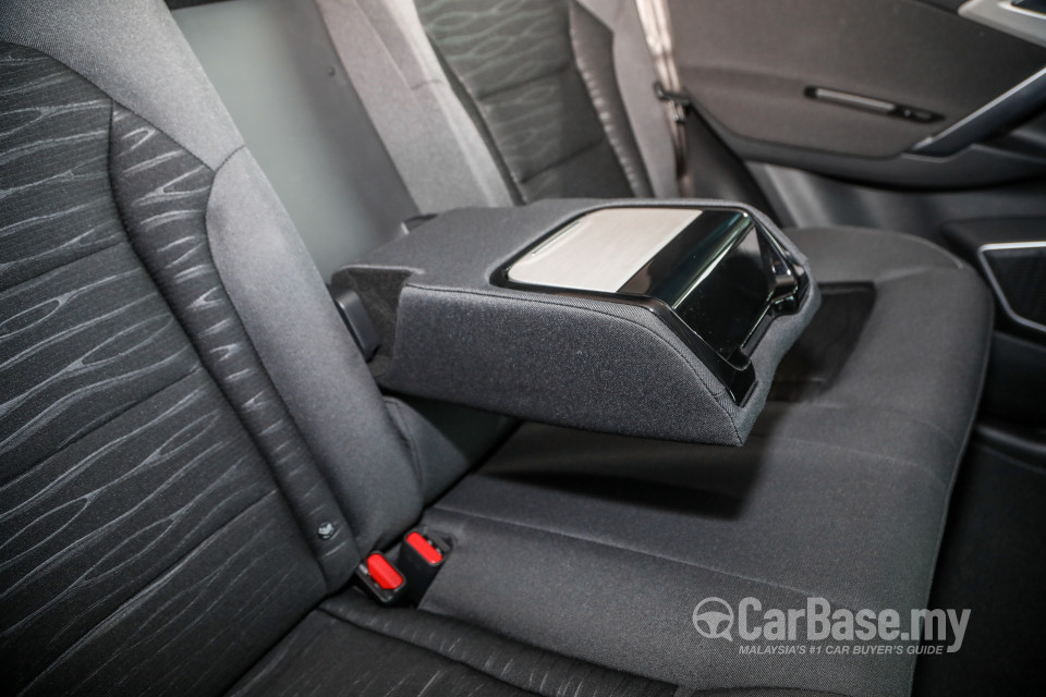 Proton X70 P7-90A CKD (2020) Interior