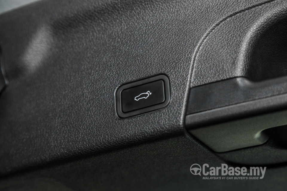 Proton X70 P7-90A CKD (2020) Interior