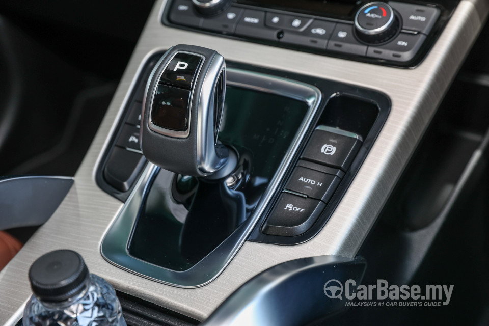 Proton X70 P7-90A MC (2022) Interior