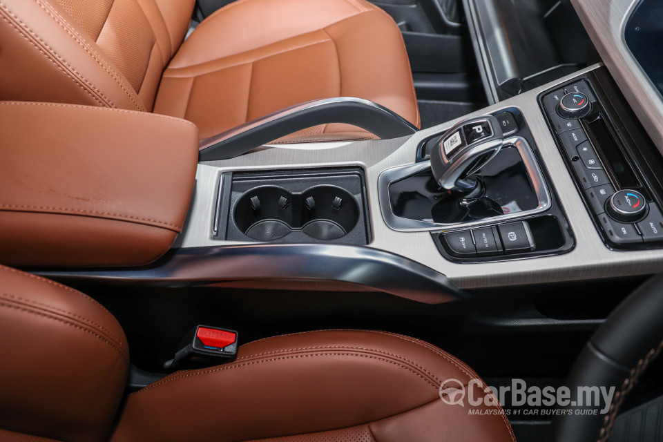 Proton X70 P7-90A MC (2022) Interior