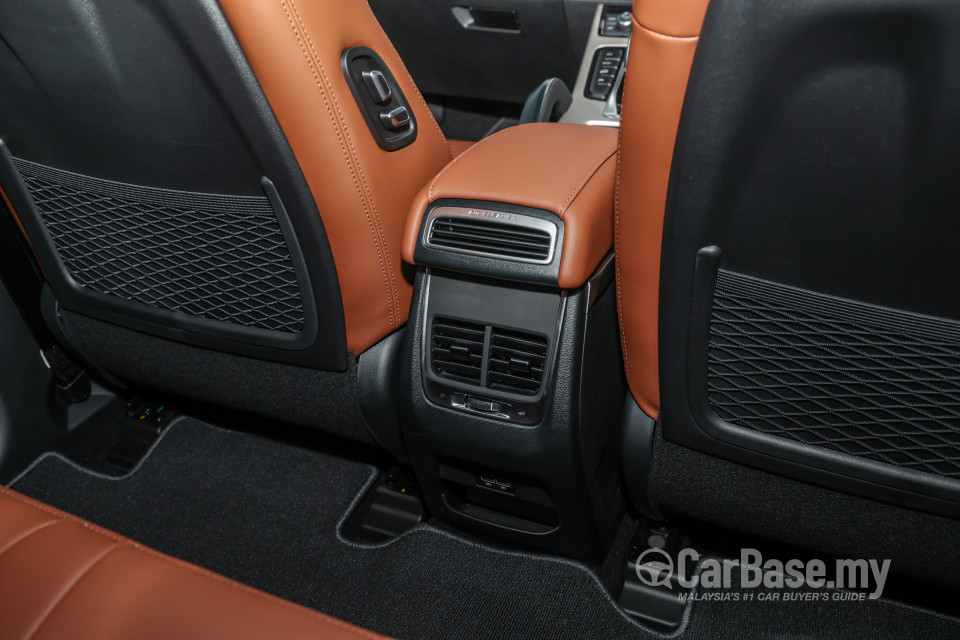 Proton X70 P7-90A MC (2022) Interior