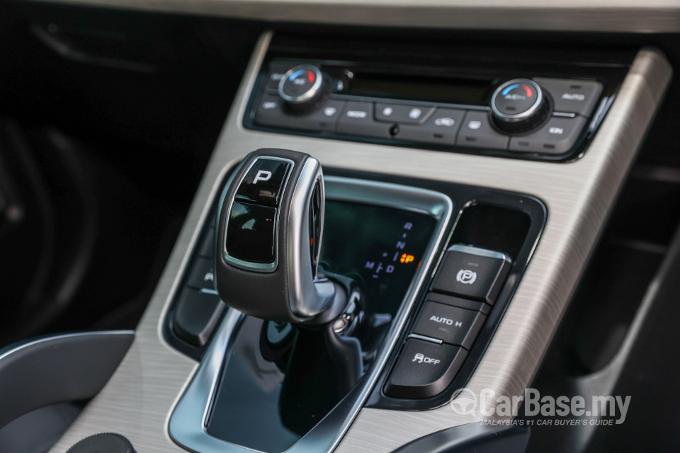 Proton X70 P7-90A MC (2022) Interior