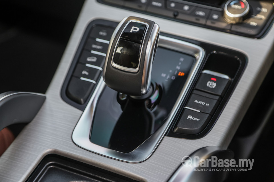 Proton X70 P7-90A MC (2022) Interior