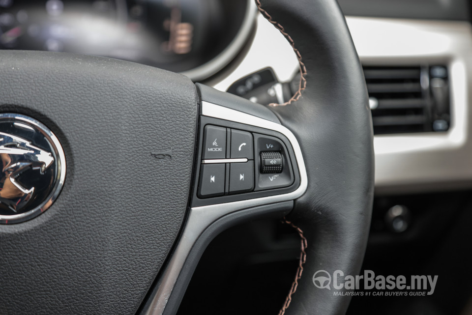 Proton X70 P7-90A MC (2022) Interior