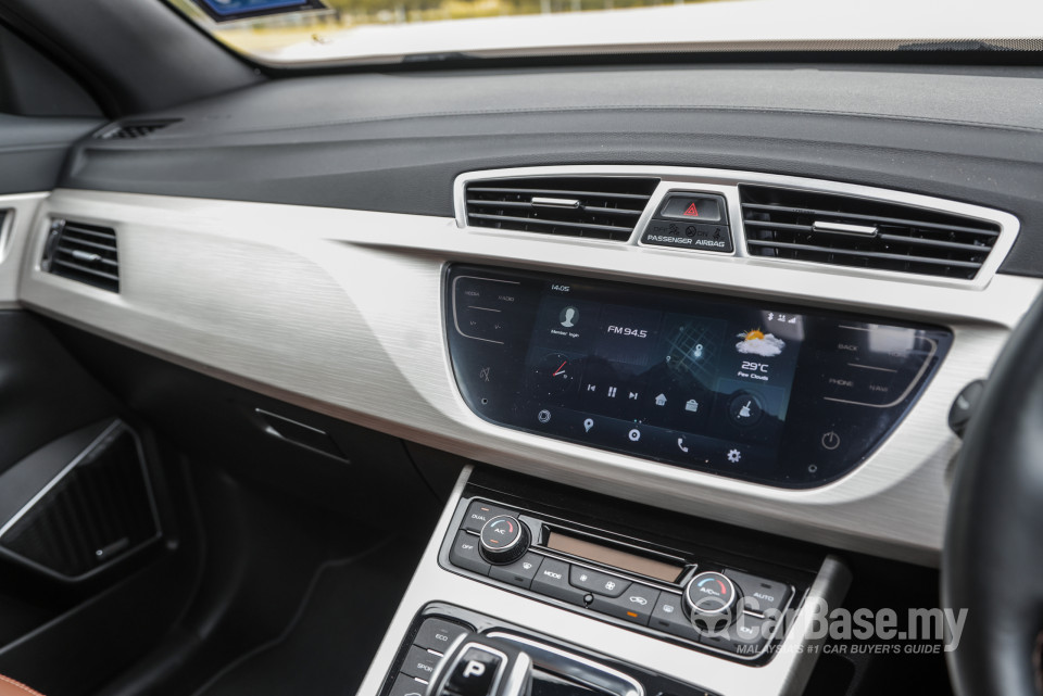 Proton X70 P7-90A MC (2022) Interior