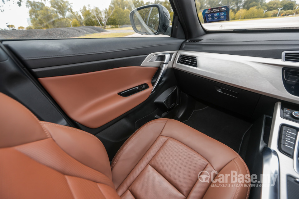 Proton X70 P7-90A MC (2022) Interior