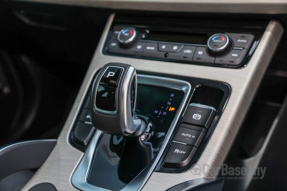 Proton X70 P7-90A MC (2022) Interior