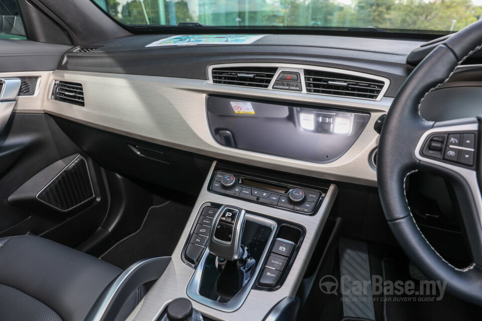 Proton X70 P7-90A MC (2022) Interior