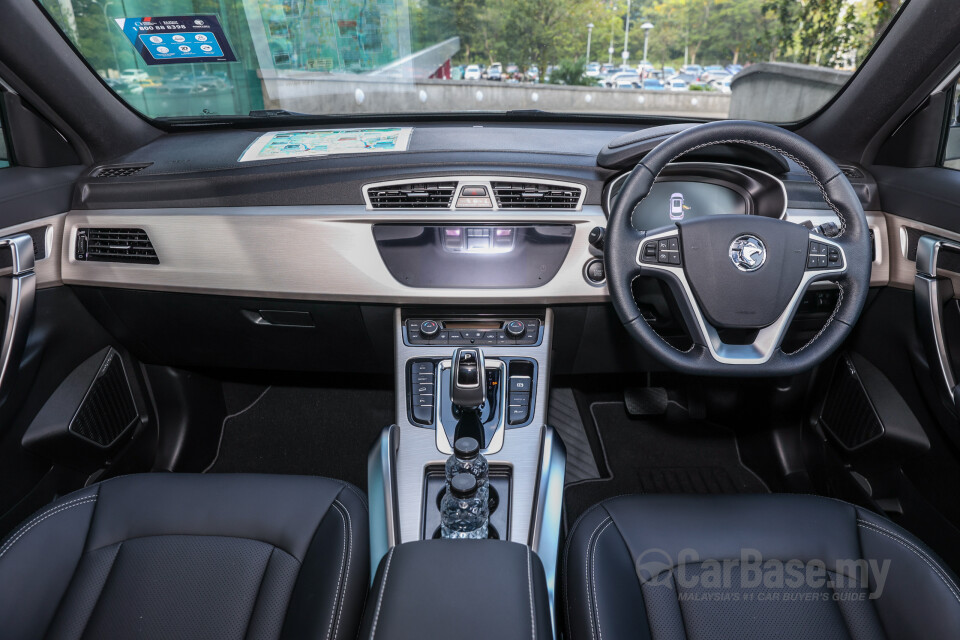 Proton X70 P7-90A MC (2022) Interior