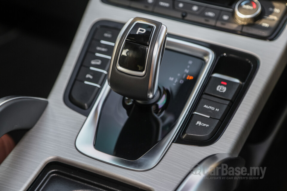 Proton X70 P7-90A MC (2022) Interior
