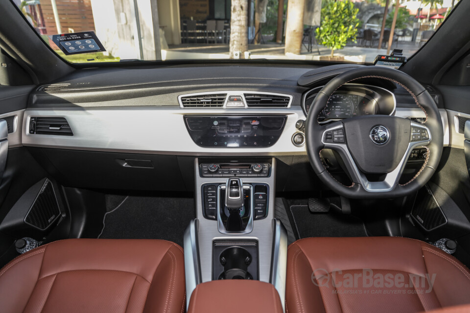 Proton X70 P7-90A MC (2022) Interior