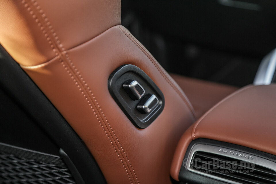 Proton X70 P7-90A MC (2022) Interior