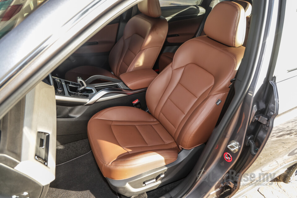 Proton X70 P7-90A MC (2022) Interior