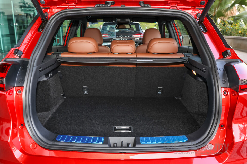 Proton X70 P7-90A MC (2022) Interior
