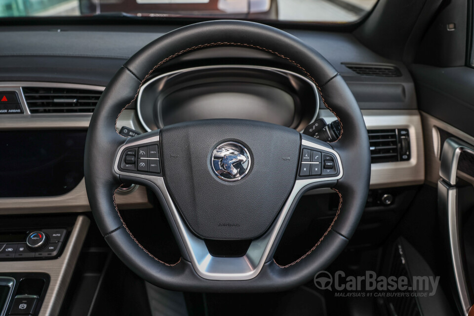 Proton X70 P7-90A MC (2022) Interior