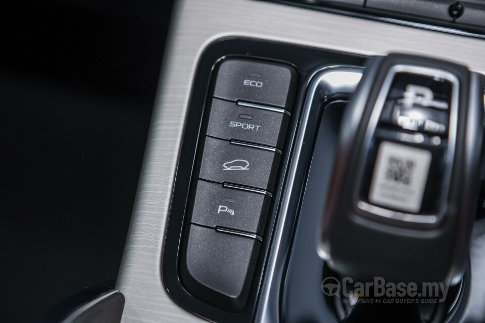 Proton X70 P7-90A MC (2022) Interior