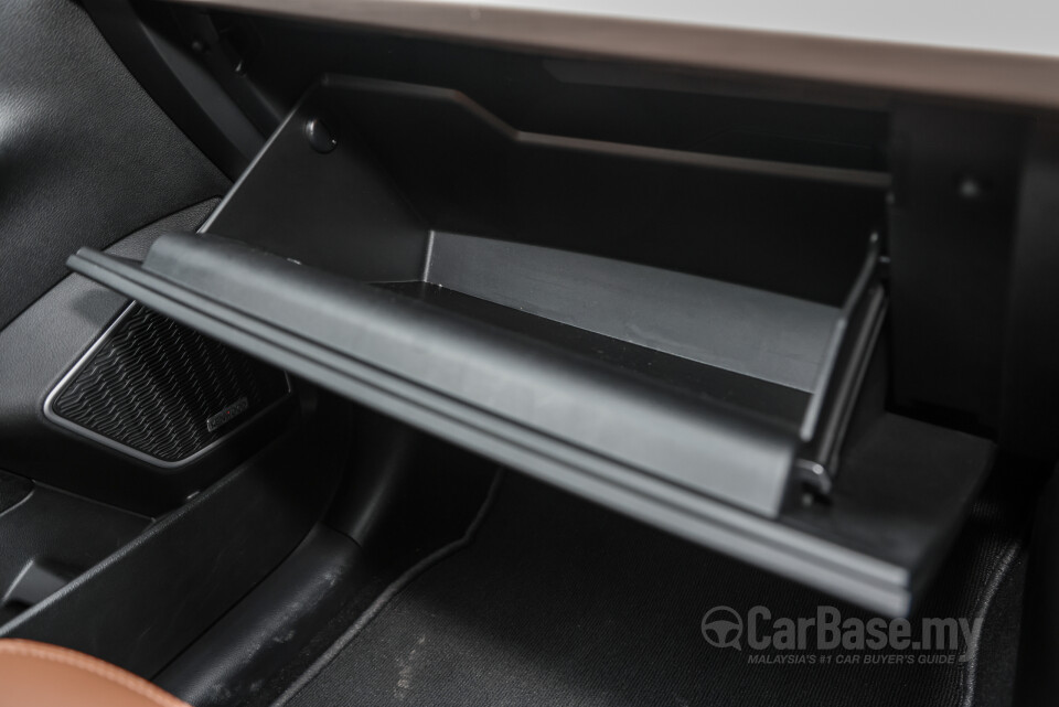 Proton X70 P7-90A MC (2022) Interior