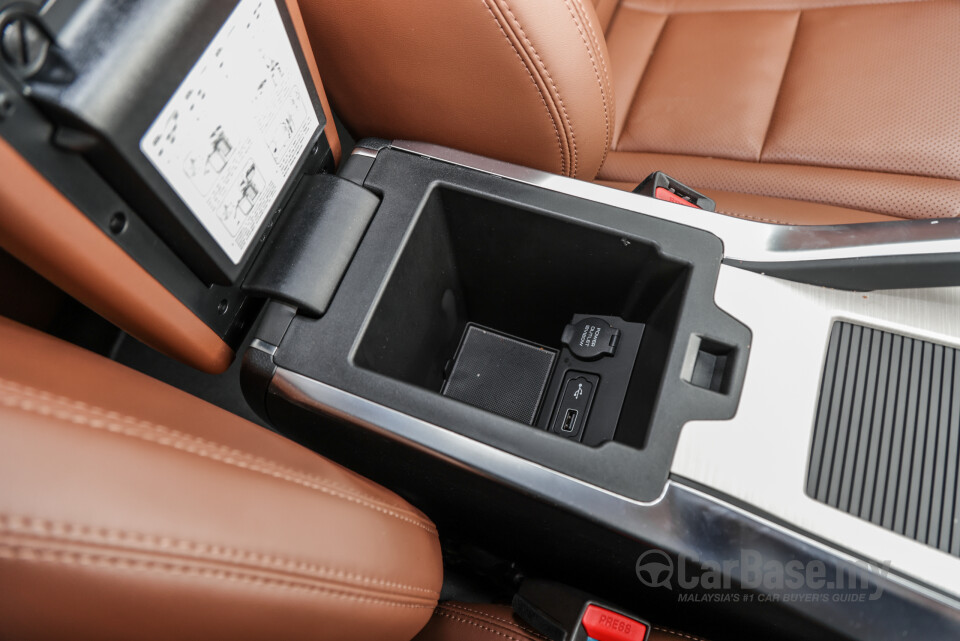 Proton X70 P7-90A MC (2022) Interior