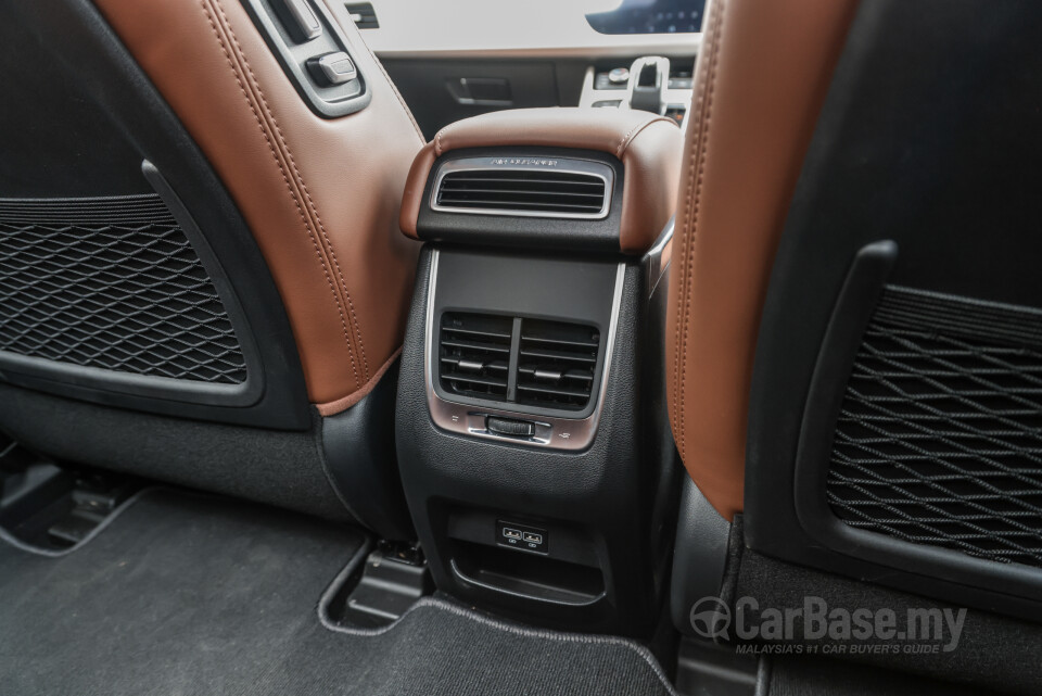 Proton X70 P7-90A MC (2022) Interior