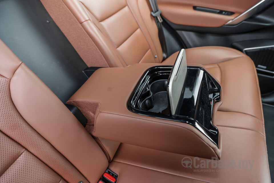 Proton X70 P7-90A MC (2022) Interior