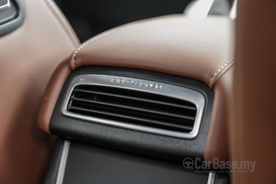 Proton X70 P7-90A MC (2022) Interior