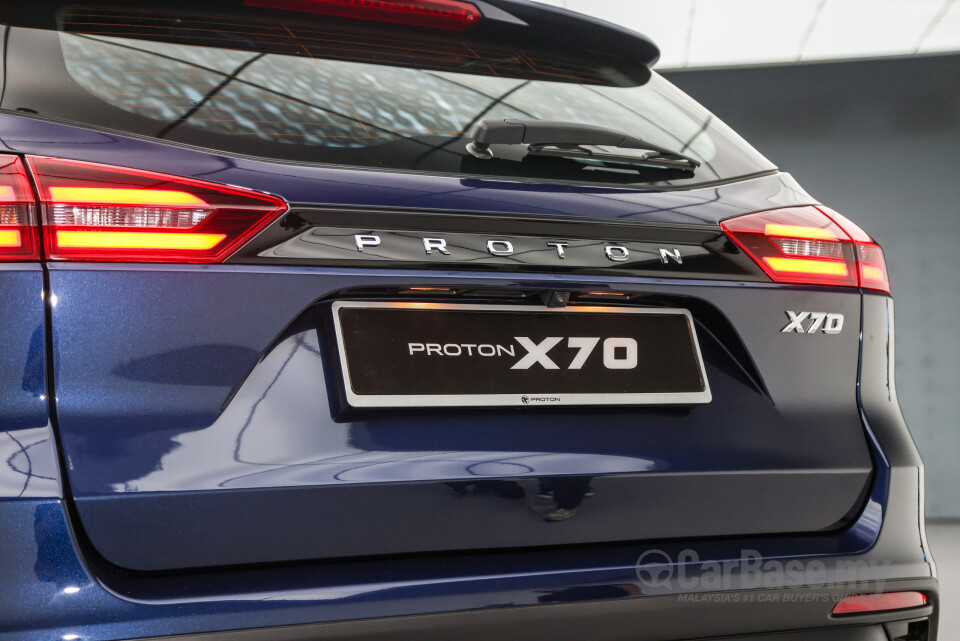 Proton X70 P7-90A FL (2024) Exterior