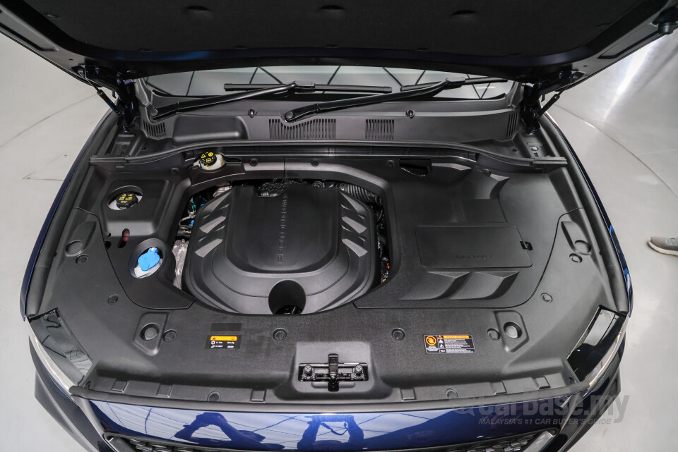 Proton X70 P7-90A FL (2024) Exterior