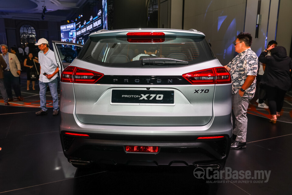 Proton X70 P7-90A FL (2024) Exterior