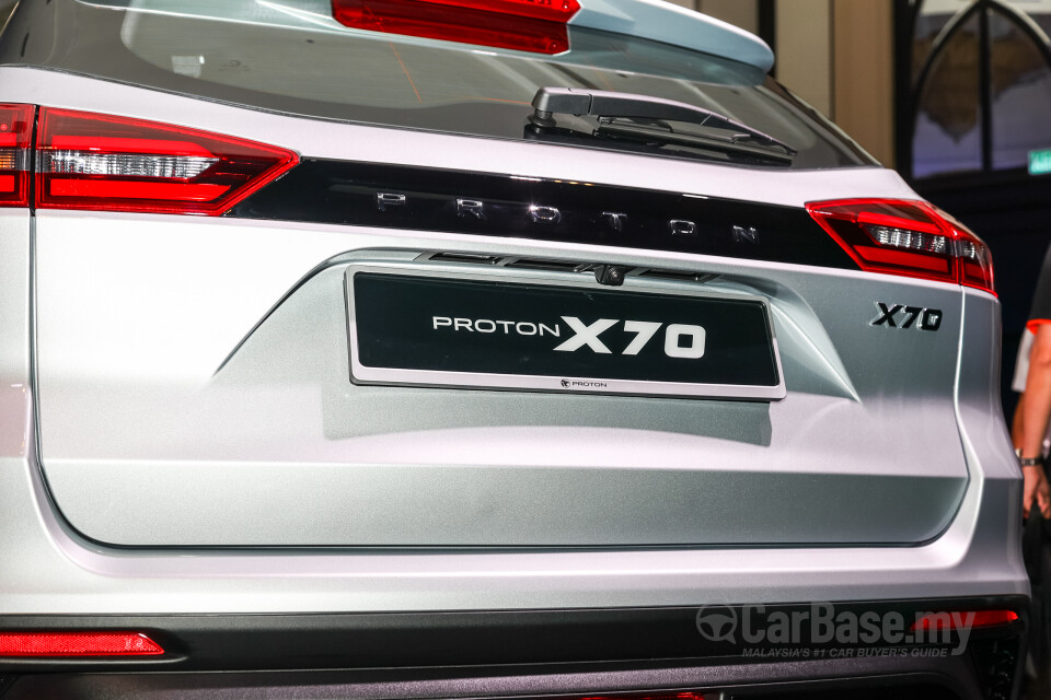 Proton X70 P7-90A FL (2024) Exterior