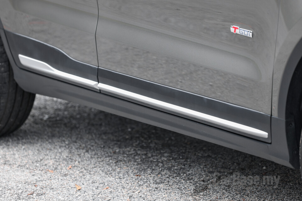 Proton X70 P7-90A FL (2024) Exterior