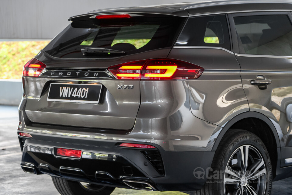 Proton X70 P7-90A FL (2024) Exterior