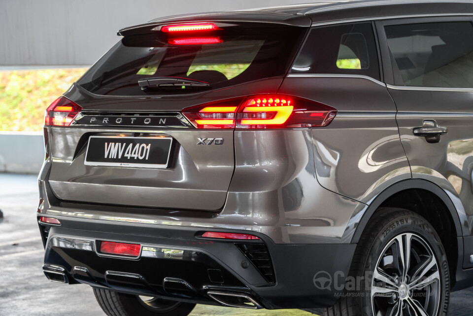 Proton X70 P7-90A FL (2024) Exterior