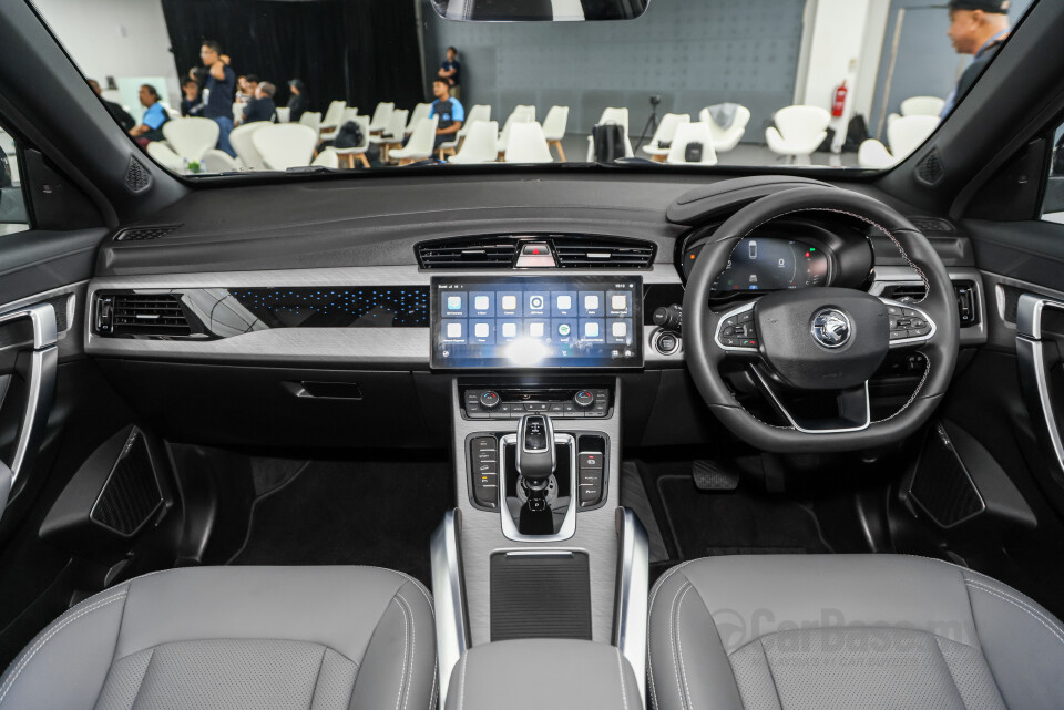 Proton X70 P7-90A FL (2024) Interior