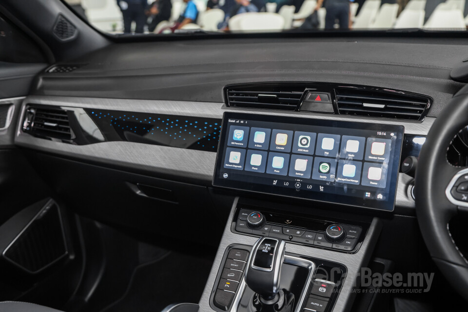 Proton X70 P7-90A FL (2024) Interior