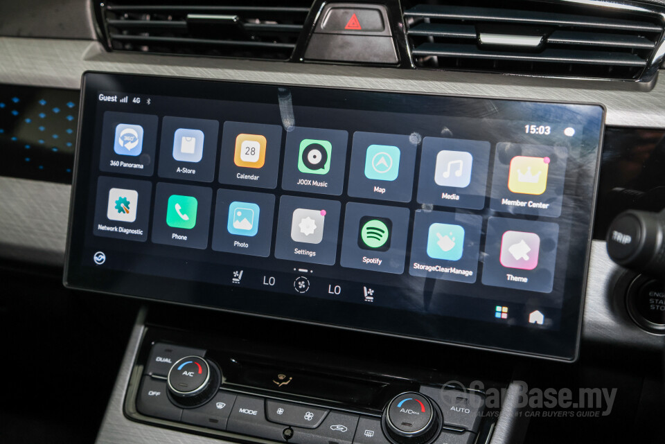 Proton X70 P7-90A FL (2024) Interior