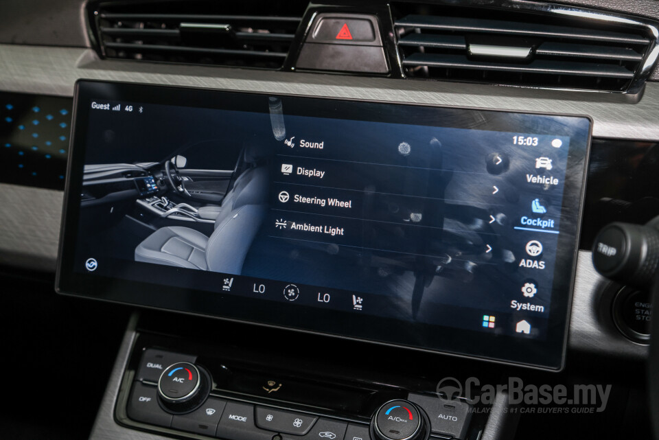 Proton X70 P7-90A FL (2024) Interior