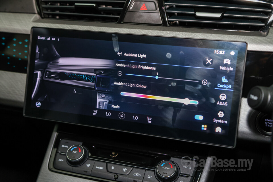 Proton X70 P7-90A FL (2024) Interior