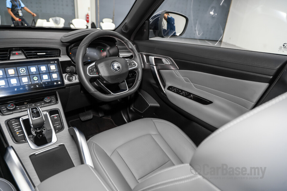 Proton X70 P7-90A FL (2024) Interior