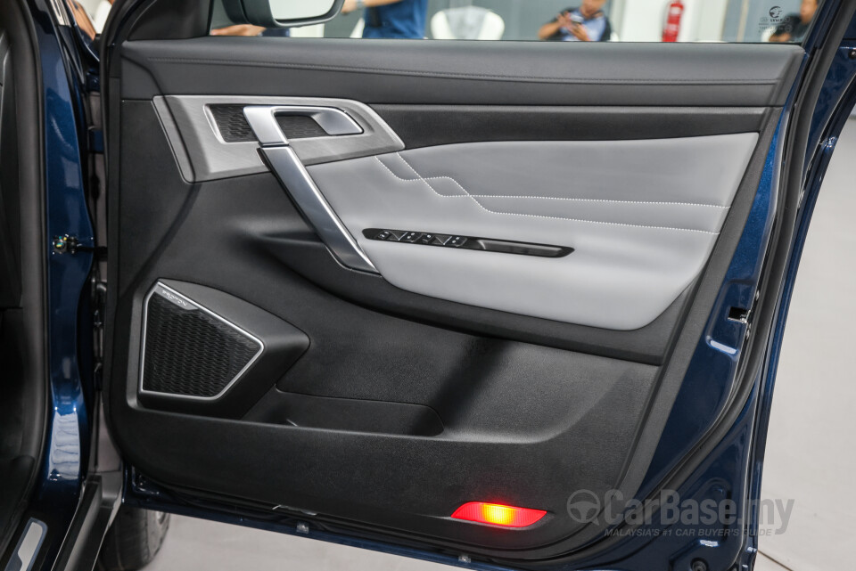 Proton X70 P7-90A FL (2024) Interior