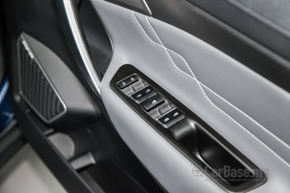Proton X70 P7-90A FL (2024) Interior