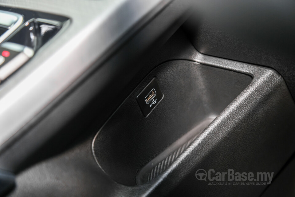 Proton X70 P7-90A FL (2024) Interior