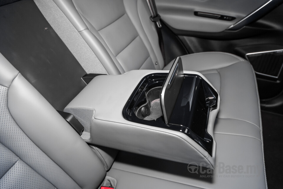 Proton X70 P7-90A FL (2024) Interior