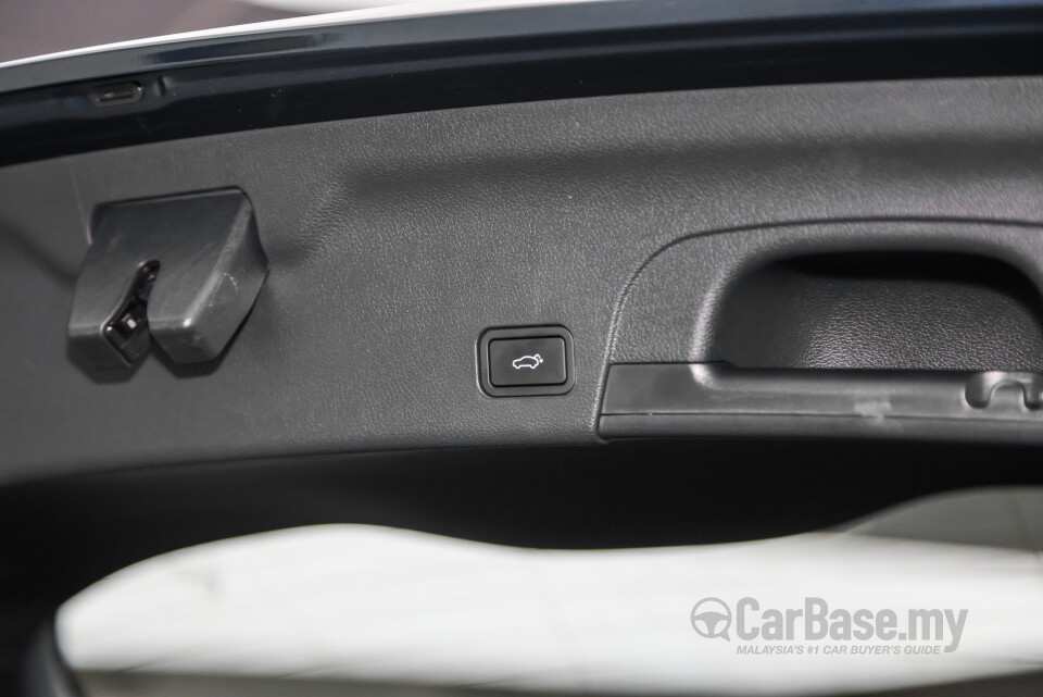 Proton X70 P7-90A FL (2024) Interior