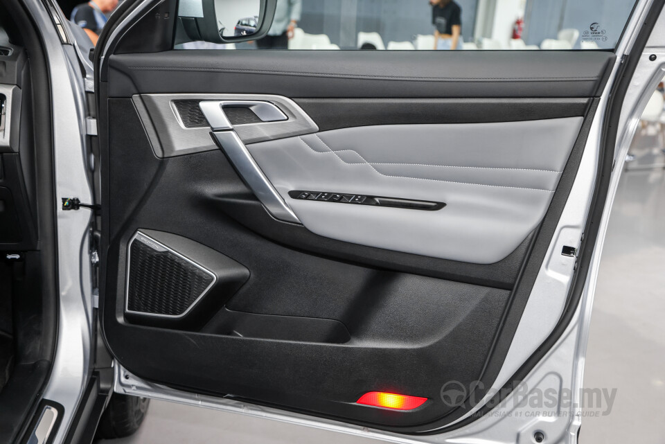 Proton X70 P7-90A FL (2024) Interior