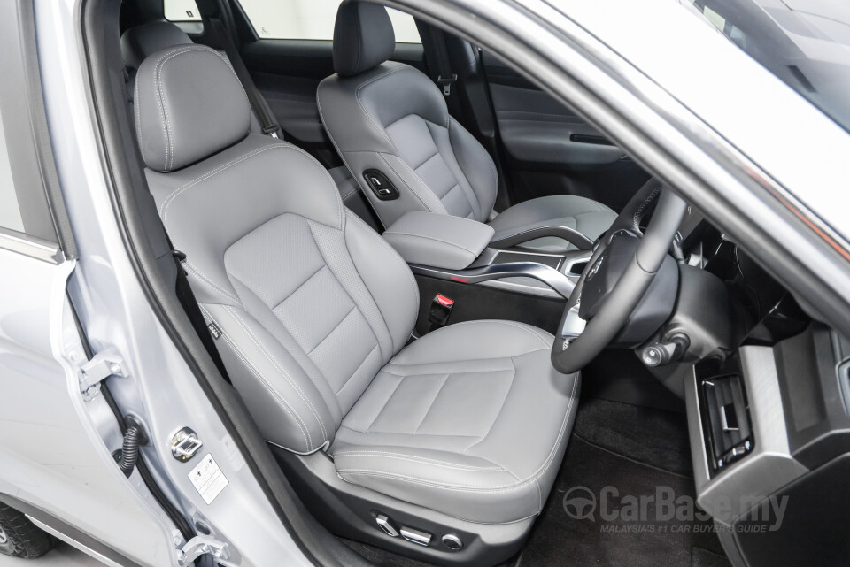 Proton X70 P7-90A FL (2024) Interior