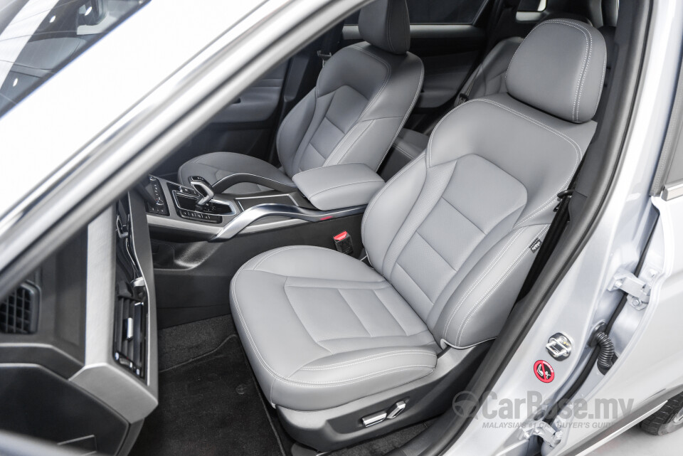 Proton X70 P7-90A FL (2024) Interior