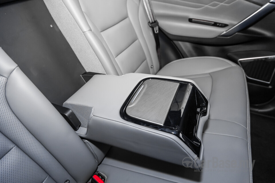 Proton X70 P7-90A FL (2024) Interior