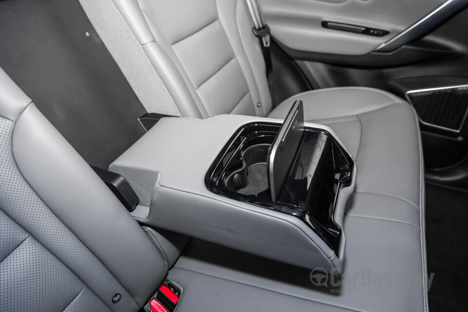 Proton X70 P7-90A FL (2024) Interior