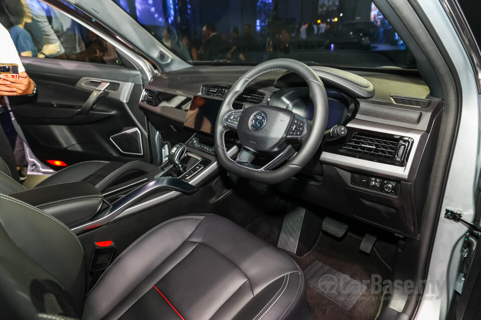 Proton X70 P7-90A FL (2024) Interior