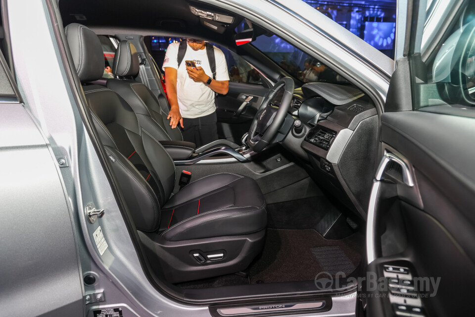 Proton X70 P7-90A FL (2024) Interior